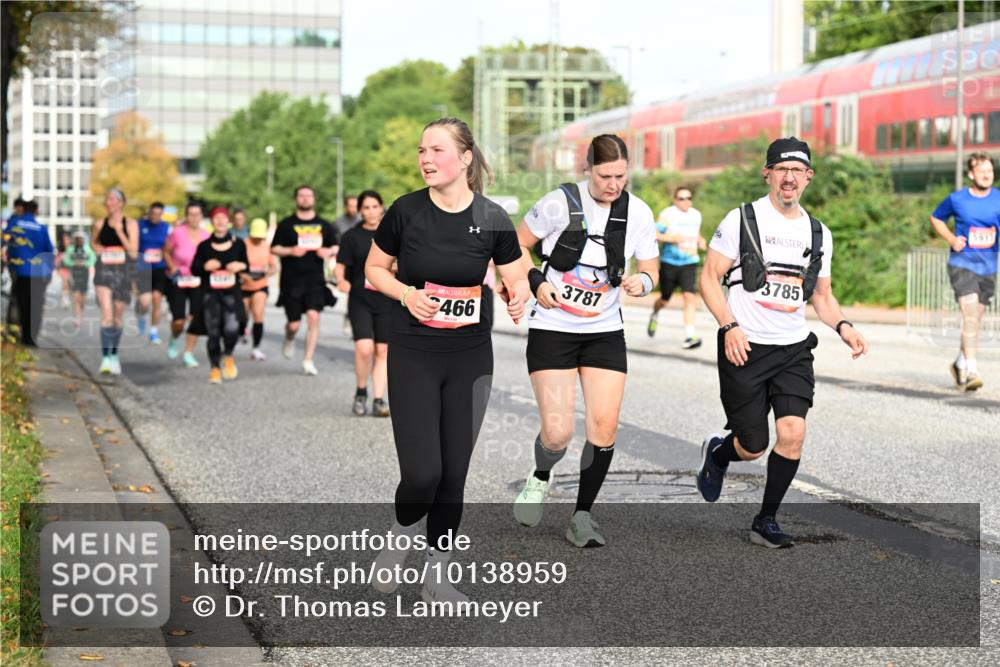 06.09.2026 - CURREX Alsterlauf Dr. Thomas Lammeyer http://msf.ph/oto/10138959 06.09.2026 10:05:39 Laufen 466, 3787, 3785, 5913 meine-sportfotos.de