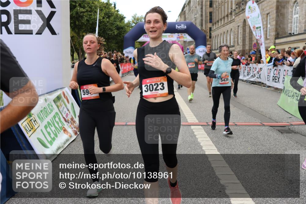 06.09.2026 - CURREX Alsterlauf Strokosch-Dieckow http://msf.ph/oto/10138961 06.09.2026 10:15:12 Ziel 2621, 2789, 2794, 2871, 2938, 3023, 3027, 3302, 3454, 4497, 4645, 5439, 5630, 5931, 5966, 6408 meine-sportfotos.de