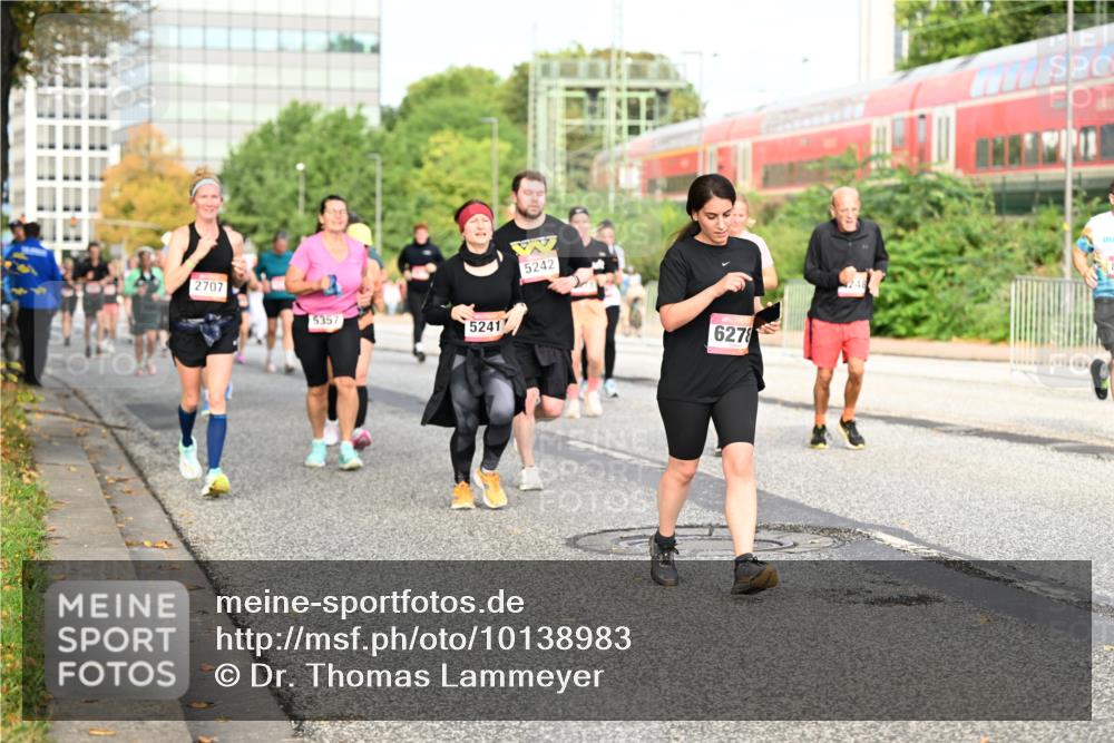 06.09.2026 - CURREX Alsterlauf Dr. Thomas Lammeyer http://msf.ph/oto/10138983 06.09.2026 10:05:42 Laufen 2707, 5357, 5241, 5242, 6278 meine-sportfotos.de