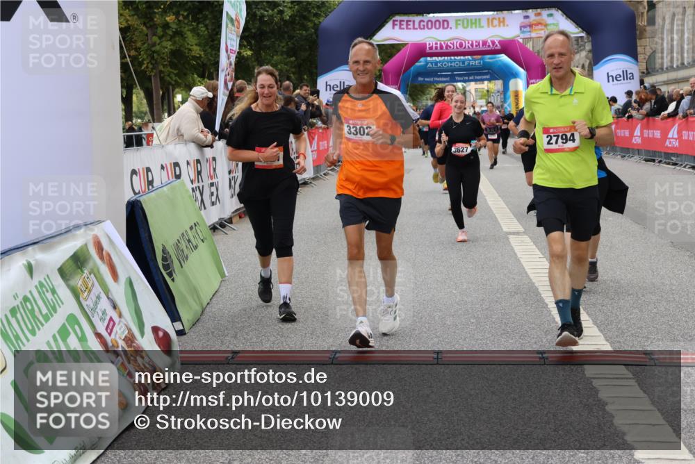 06.09.2026 - CURREX Alsterlauf Strokosch-Dieckow http://msf.ph/oto/10139009 06.09.2026 10:15:16 Ziel 2621, 2737, 2794, 2871, 2938, 3023, 3027, 3302, 3454, 3627, 4640, 4645, 5439, 5457, 5630, 5931, 5966, 6408 meine-sportfotos.de