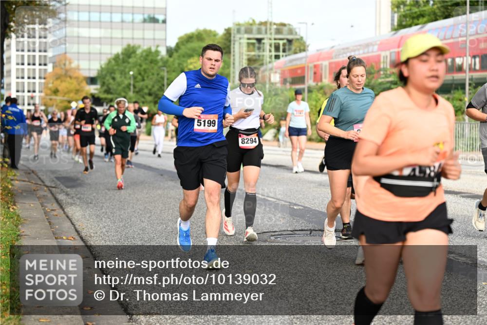 06.09.2026 - CURREX Alsterlauf Dr. Thomas Lammeyer http://msf.ph/oto/10139032 06.09.2026 10:05:47 Laufen 5199, 8294 meine-sportfotos.de