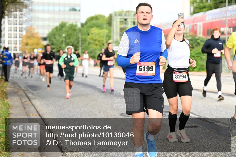 06.09.2026 - CURREX Alsterlauf Dr. Thomas Lammeyer http://msf.ph/oto/10139046 06.09.2026 10:05:48 Laufen 5199, 8294 meine-sportfotos.de
