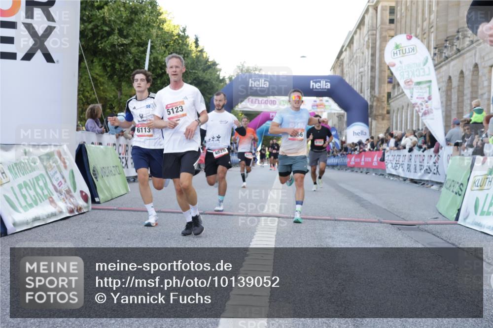 06.09.2026 - CURREX Alsterlauf Yannick Fuchs http://msf.ph/oto/10139052 06.09.2026 09:45:51 Ziel 2054, 3956, 4341, 4372, 4828, 4982, 5123, 6072, 6113, 6186, 8193, 8228 meine-sportfotos.de