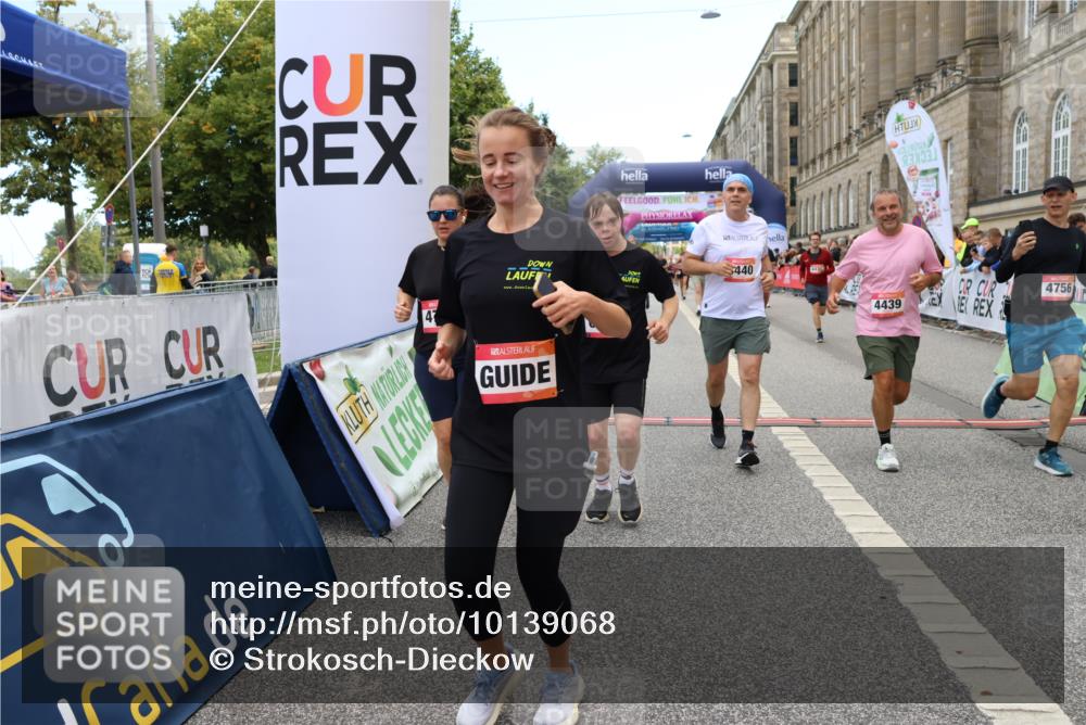 06.09.2026 - CURREX Alsterlauf Strokosch-Dieckow http://msf.ph/oto/10139068 06.09.2026 10:16:55 Ziel 2222, 3024, 3169, 3633, 4353, 4439, 4440, 4477, 4592, 4750, 4756, 5875, 6025, 6087, 8102, 8235 meine-sportfotos.de