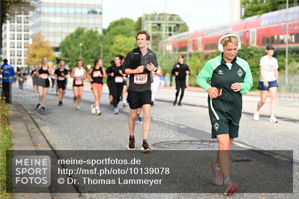 06.09.2026 - CURREX Alsterlauf Dr. Thomas Lammeyer http://msf.ph/oto/10139078 06.09.2026 10:05:52 Laufen 6487, 312 meine-sportfotos.de