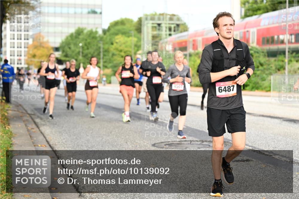 06.09.2026 - CURREX Alsterlauf Dr. Thomas Lammeyer http://msf.ph/oto/10139092 06.09.2026 10:05:53 Laufen 4507, 6487 meine-sportfotos.de