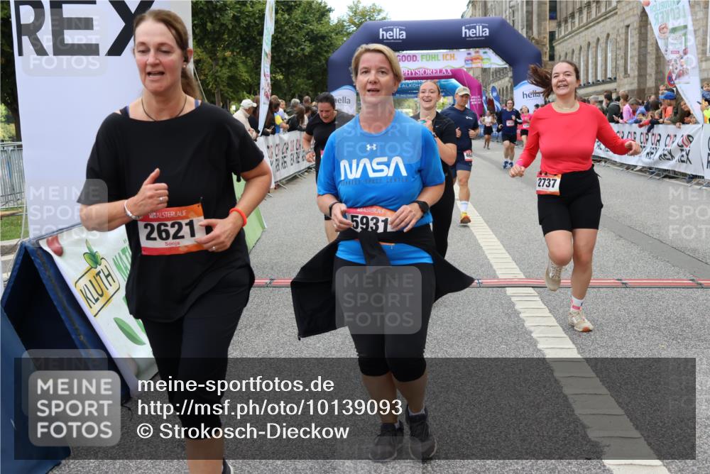 06.09.2026 - CURREX Alsterlauf Strokosch-Dieckow http://msf.ph/oto/10139093 06.09.2026 10:15:18 Ziel 2621, 2737, 2794, 2871, 2938, 3027, 3302, 3627, 4640, 4645, 5439, 5457, 5630, 5632, 5931, 5966, 6288, 6408 meine-sportfotos.de