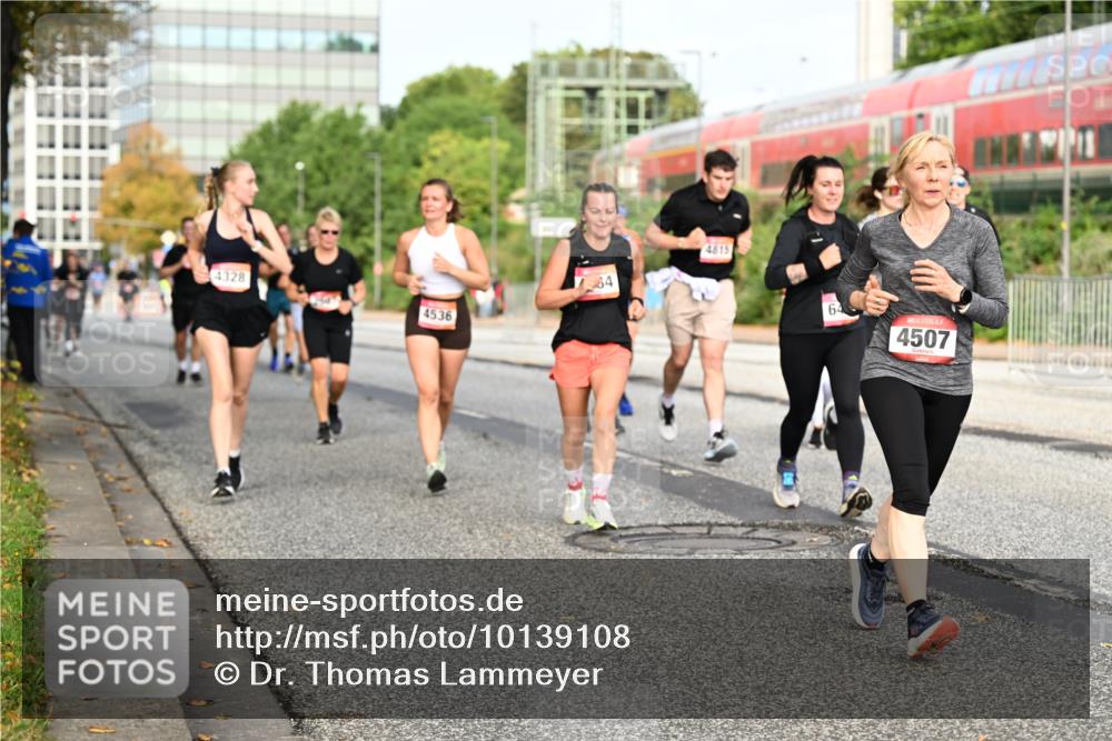 06.09.2026 - CURREX Alsterlauf Dr. Thomas Lammeyer http://msf.ph/oto/10139108 06.09.2026 10:05:55 Laufen 4328, 4536, 4815, 64, 4507 meine-sportfotos.de