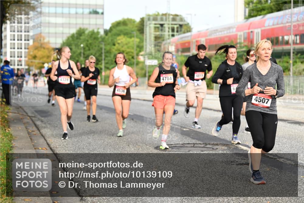 06.09.2026 - CURREX Alsterlauf Dr. Thomas Lammeyer http://msf.ph/oto/10139109 06.09.2026 10:05:55 Laufen 4328, 4536, 4784, 4815, 64, 4507 meine-sportfotos.de