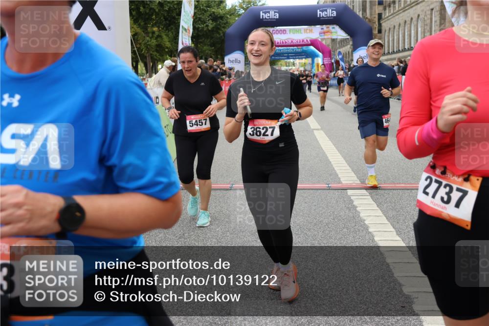06.09.2026 - CURREX Alsterlauf Strokosch-Dieckow http://msf.ph/oto/10139122 06.09.2026 10:15:20 Ziel 2621, 2737, 2794, 2871, 2938, 3027, 3302, 3627, 4640, 4645, 5457, 5632, 5931, 6205, 6288, 6408 meine-sportfotos.de