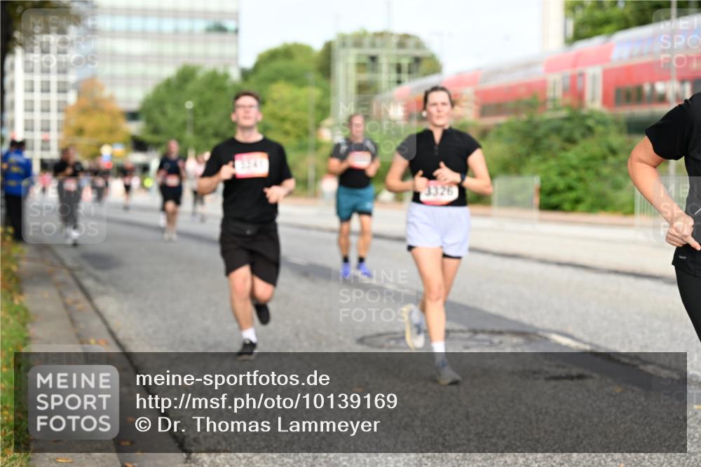 06.09.2026 - CURREX Alsterlauf Dr. Thomas Lammeyer http://msf.ph/oto/10139169 06.09.2026 10:06:00 Laufen 3326 meine-sportfotos.de
