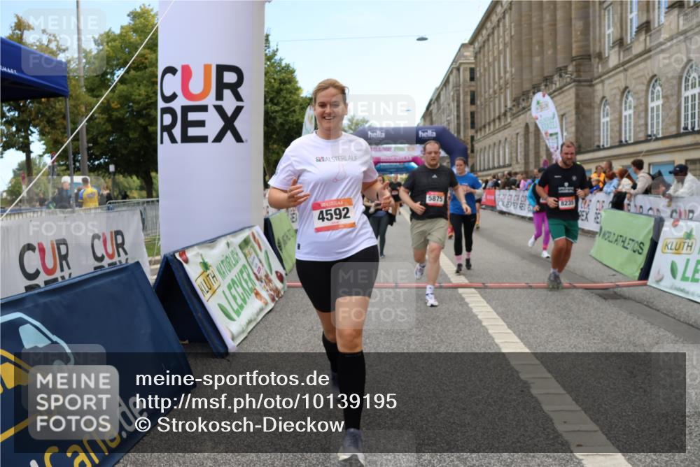 06.09.2026 - CURREX Alsterlauf Strokosch-Dieckow http://msf.ph/oto/10139195 06.09.2026 10:17:00 Ziel 2048, 2222, 3002, 3024, 3973, 4439, 4440, 4477, 4523, 4557, 4592, 4750, 4756, 5082, 5875, 6025, 6087, 8083, 8235, 8295 meine-sportfotos.de