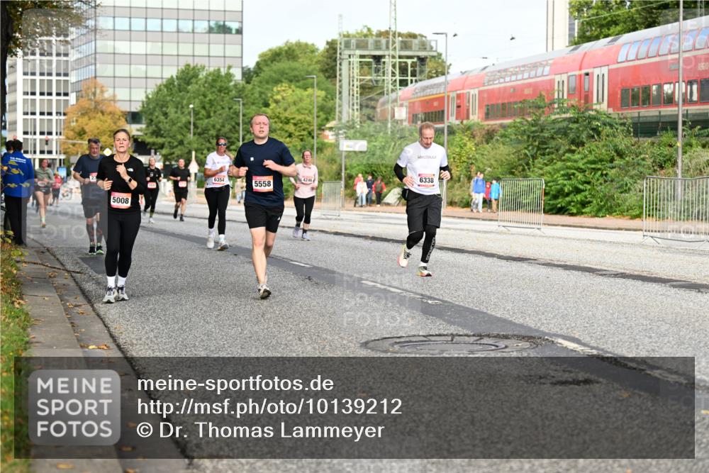 06.09.2026 - CURREX Alsterlauf Dr. Thomas Lammeyer http://msf.ph/oto/10139212 06.09.2026 10:06:05 Laufen 5008, 6354, 25, 4246, 5558, 6338 meine-sportfotos.de
