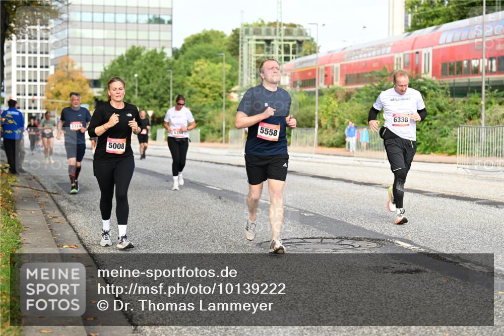 06.09.2026 - CURREX Alsterlauf Dr. Thomas Lammeyer http://msf.ph/oto/10139222 06.09.2026 10:06:07 Laufen 2324, 5008, 6354, 5558, 6338 meine-sportfotos.de