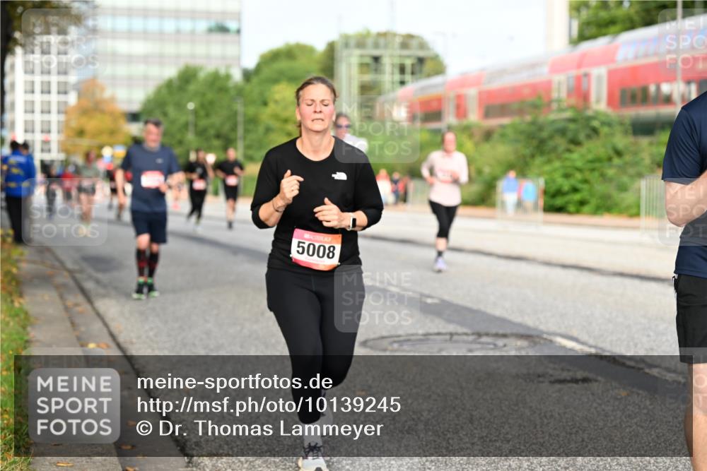 06.09.2026 - CURREX Alsterlauf Dr. Thomas Lammeyer http://msf.ph/oto/10139245 06.09.2026 10:06:09 Laufen 5008 meine-sportfotos.de