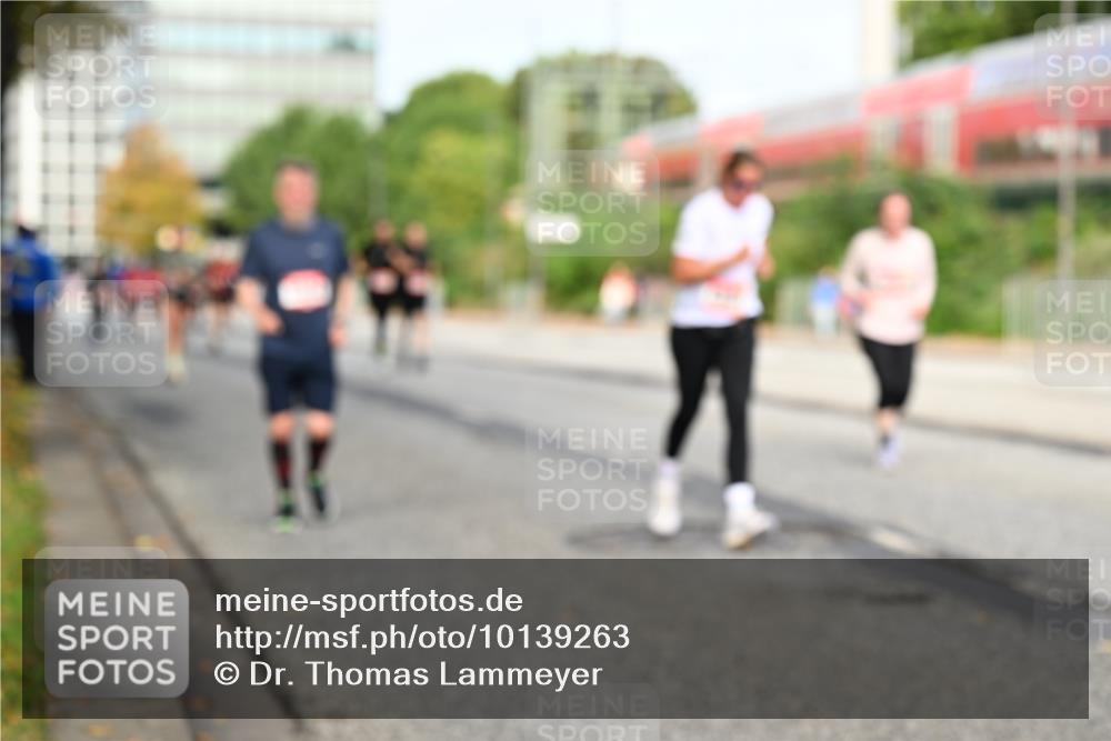 06.09.2026 - CURREX Alsterlauf Dr. Thomas Lammeyer http://msf.ph/oto/10139263 06.09.2026 10:06:11 Laufen  meine-sportfotos.de