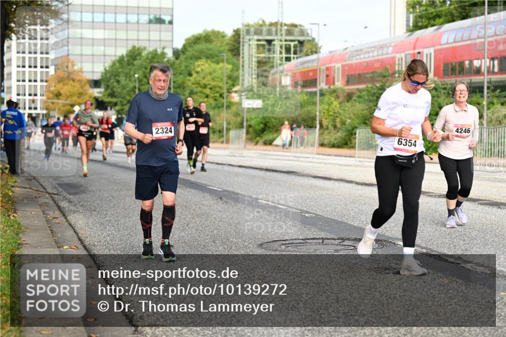 06.09.2026 - CURREX Alsterlauf Dr. Thomas Lammeyer http://msf.ph/oto/10139272 06.09.2026 10:06:11 Laufen 2324, 4246, 6354 meine-sportfotos.de