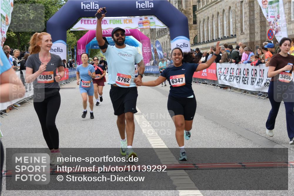 06.09.2026 - CURREX Alsterlauf Strokosch-Dieckow http://msf.ph/oto/10139292 06.09.2026 10:15:34 Ziel 2503, 2690, 3188, 3456, 3834, 4085, 4354, 4392, 5147, 5187, 5762, 5797, 6189, 6336, 6347, 6461 meine-sportfotos.de
