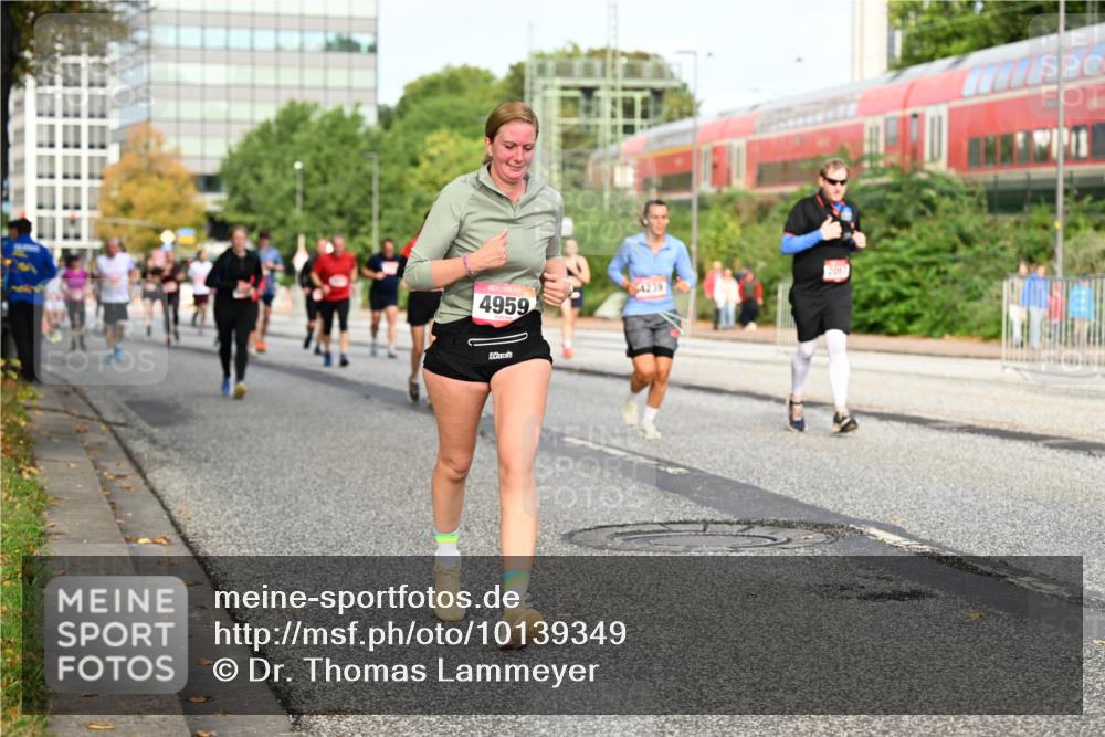 06.09.2026 - CURREX Alsterlauf Dr. Thomas Lammeyer http://msf.ph/oto/10139349 06.09.2026 10:06:19 Laufen 4959 meine-sportfotos.de