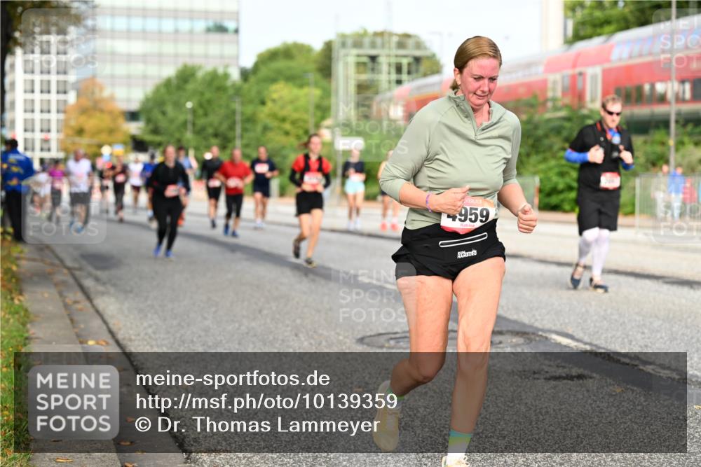 06.09.2026 - CURREX Alsterlauf Dr. Thomas Lammeyer http://msf.ph/oto/10139359 06.09.2026 10:06:20 Laufen 959 meine-sportfotos.de
