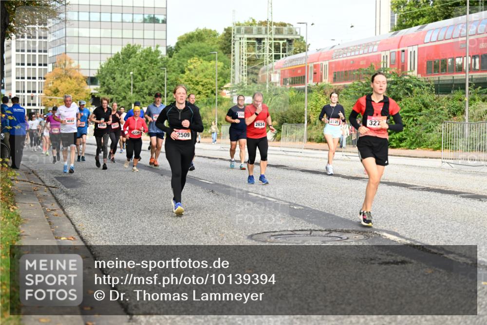 06.09.2026 - CURREX Alsterlauf Dr. Thomas Lammeyer http://msf.ph/oto/10139394 06.09.2026 10:06:23 Laufen 4697, 55, 4166, 3213, 2634, 8149, 327, 2840, 4238, 2509 meine-sportfotos.de