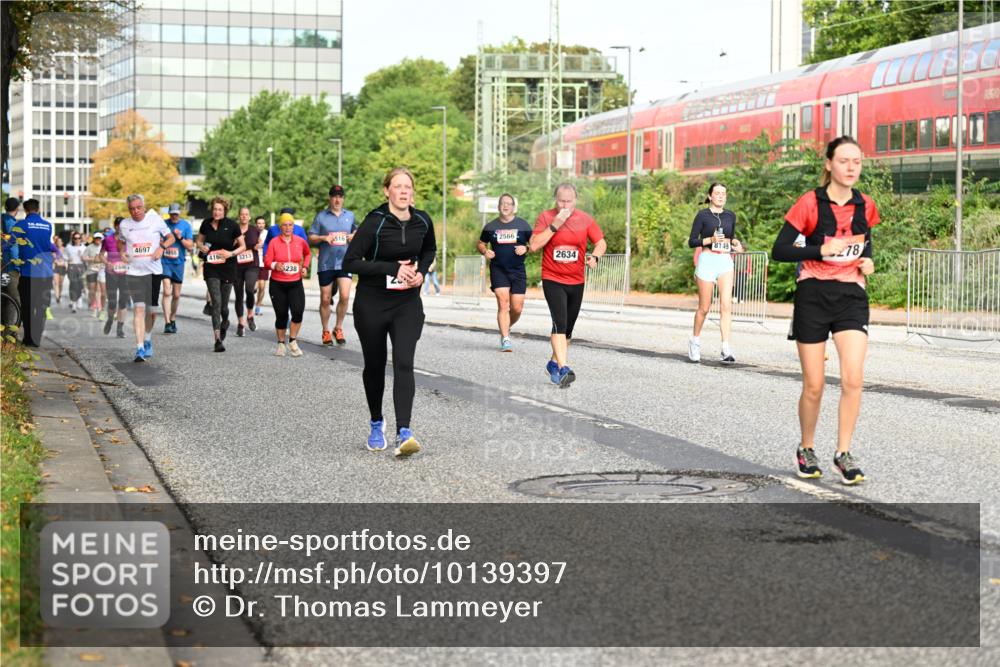 06.09.2026 - CURREX Alsterlauf Dr. Thomas Lammeyer http://msf.ph/oto/10139397 06.09.2026 10:06:24 Laufen 4697, 4855, 416, 3213, 2840, 238, 916, 2566, 2634, 278 meine-sportfotos.de