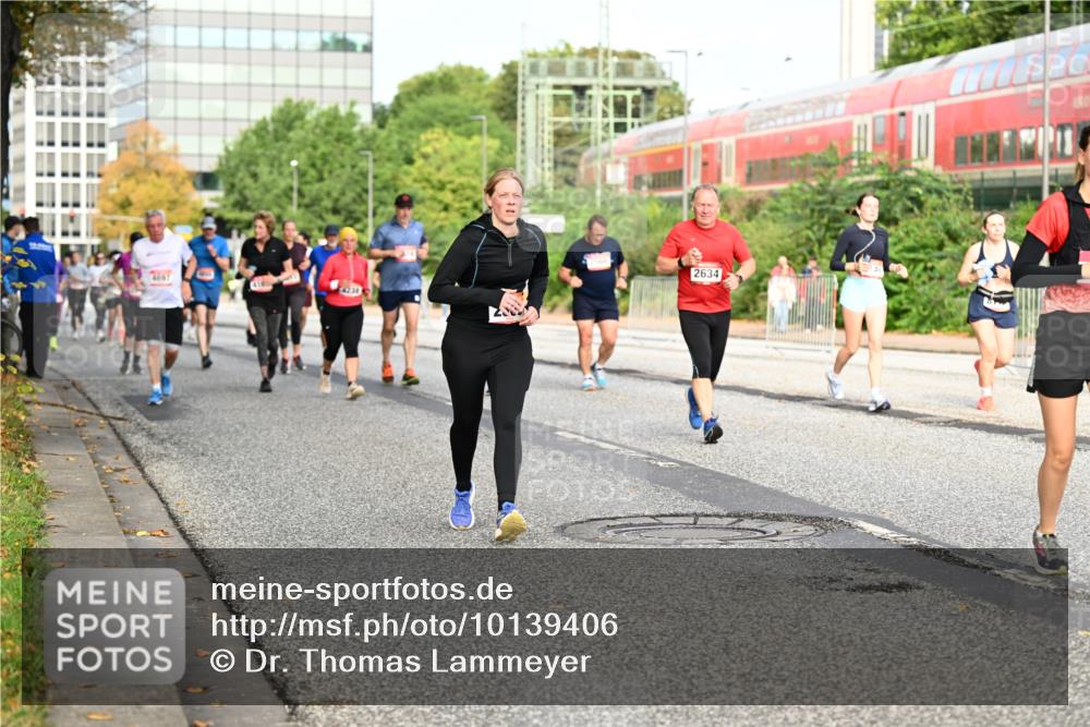 06.09.2026 - CURREX Alsterlauf Dr. Thomas Lammeyer http://msf.ph/oto/10139406 06.09.2026 10:06:24 Laufen 4697, 2634 meine-sportfotos.de