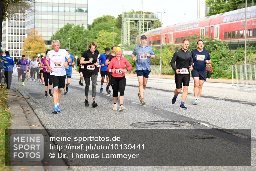 06.09.2026 - CURREX Alsterlauf Dr. Thomas Lammeyer http://msf.ph/oto/10139441 06.09.2026 10:06:28 Laufen 4697, 855, 4166, 423, 4816, 4077, 2566 meine-sportfotos.de