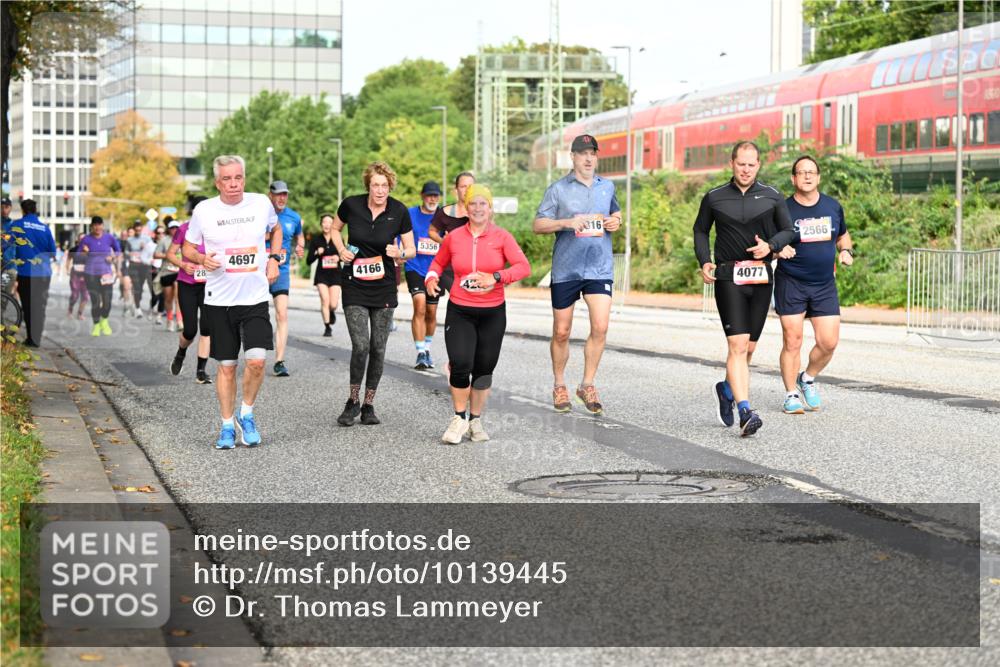06.09.2026 - CURREX Alsterlauf Dr. Thomas Lammeyer http://msf.ph/oto/10139445 06.09.2026 10:06:28 Laufen 28, 4697, 4166, 5356, 316, 4077, 2566 meine-sportfotos.de