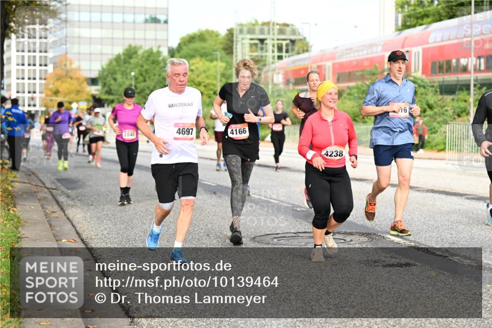 06.09.2026 - CURREX Alsterlauf Dr. Thomas Lammeyer http://msf.ph/oto/10139464 06.09.2026 10:06:30 Laufen 2840, 4697, 4166, 4238, 16 meine-sportfotos.de