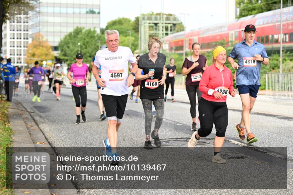 06.09.2026 - CURREX Alsterlauf Dr. Thomas Lammeyer http://msf.ph/oto/10139467 06.09.2026 10:06:30 Laufen 2840, 4697, 3213, 4166, 4238, 4816 meine-sportfotos.de