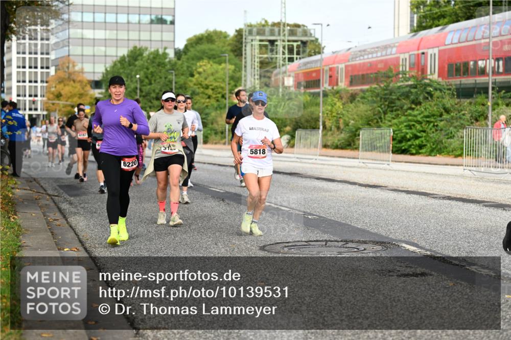 06.09.2026 - CURREX Alsterlauf Dr. Thomas Lammeyer http://msf.ph/oto/10139531 06.09.2026 10:06:36 Laufen 4167, 6220, 5818 meine-sportfotos.de