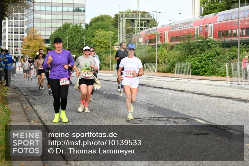 06.09.2026 - CURREX Alsterlauf Dr. Thomas Lammeyer http://msf.ph/oto/10139533 06.09.2026 10:06:36 Laufen 416, 581, 6220 meine-sportfotos.de