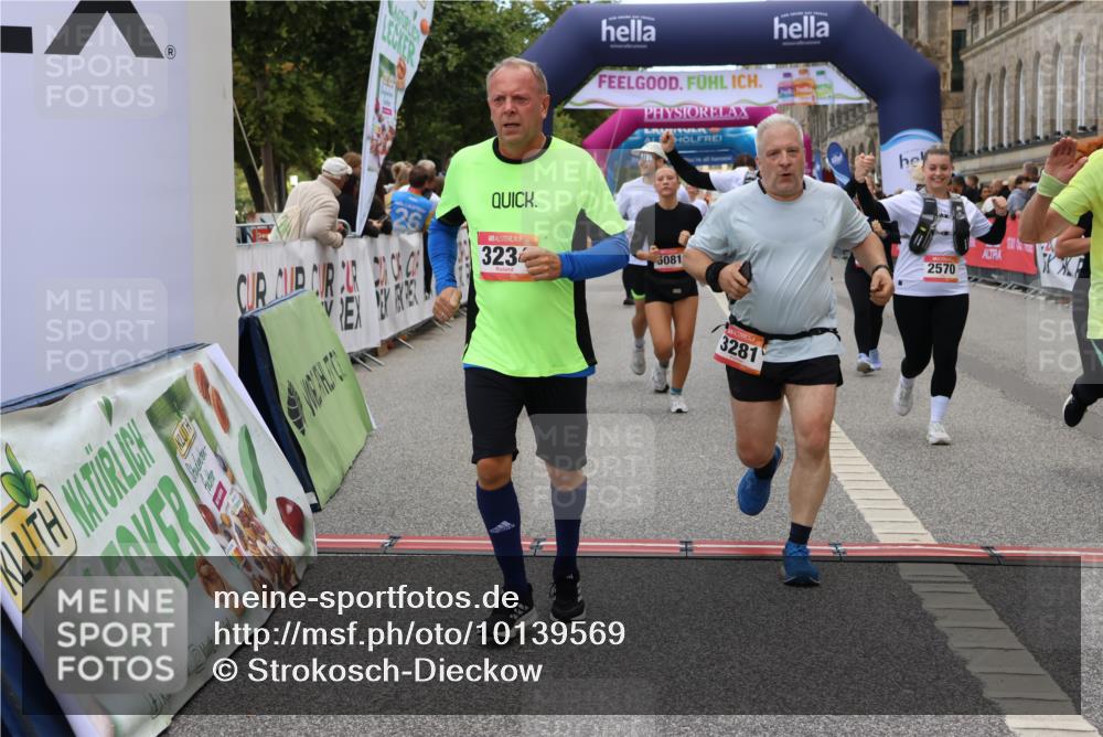 06.09.2026 - CURREX Alsterlauf Strokosch-Dieckow http://msf.ph/oto/10139569 06.09.2026 10:16:00 Ziel 2570, 2571, 2689, 3234, 3281, 3311, 4028, 4154, 4156, 4264, 4319, 4320, 4733, 5065, 5081, 5476, 5618, 8218 meine-sportfotos.de