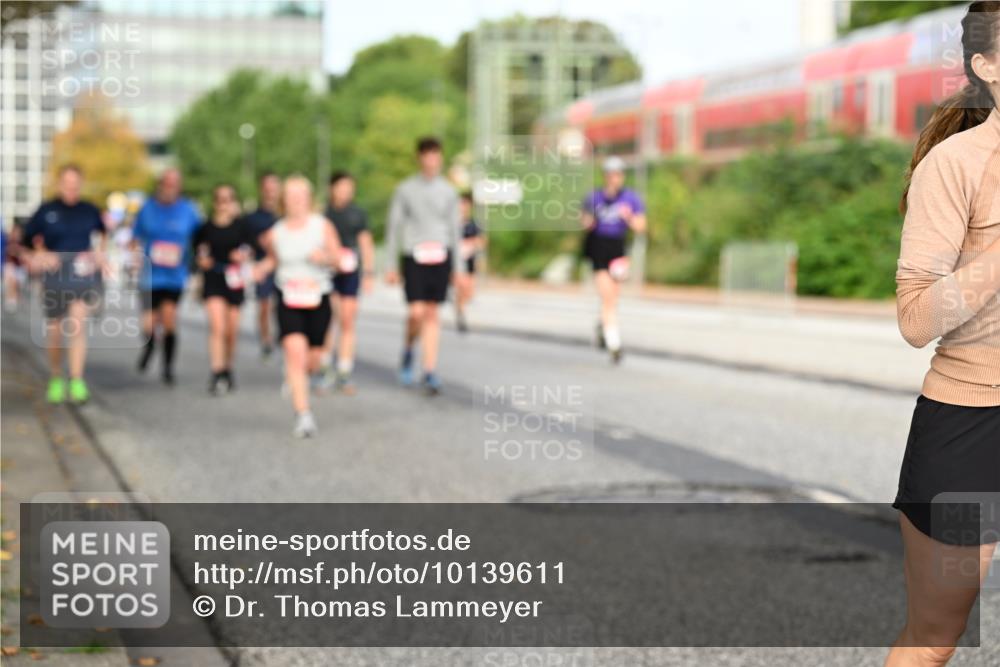 06.09.2026 - CURREX Alsterlauf Dr. Thomas Lammeyer http://msf.ph/oto/10139611 06.09.2026 10:06:44 Laufen  meine-sportfotos.de