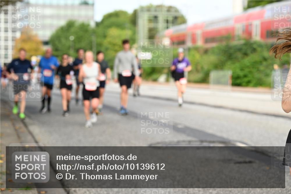 06.09.2026 - CURREX Alsterlauf Dr. Thomas Lammeyer http://msf.ph/oto/10139612 06.09.2026 10:06:44 Laufen  meine-sportfotos.de