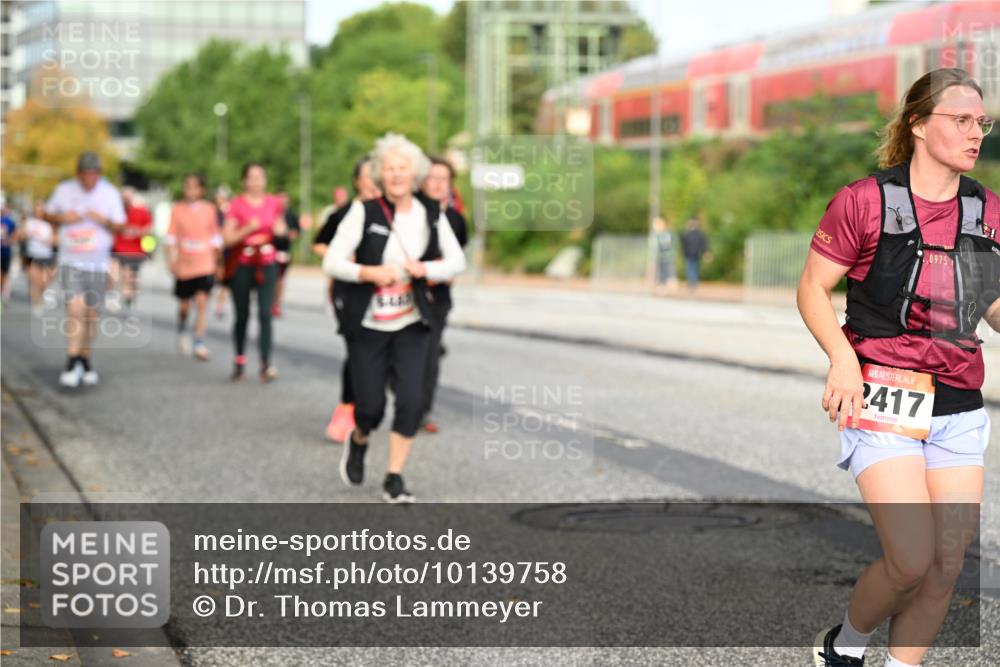 06.09.2026 - CURREX Alsterlauf Dr. Thomas Lammeyer http://msf.ph/oto/10139758 06.09.2026 10:06:58 Laufen 2417 meine-sportfotos.de