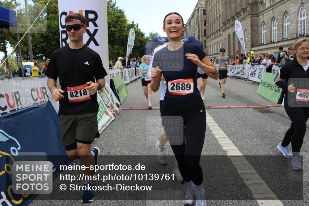 06.09.2026 - CURREX Alsterlauf Strokosch-Dieckow http://msf.ph/oto/10139761 06.09.2026 10:16:05 Ziel 2098, 2570, 2571, 2689, 2810, 3234, 3281, 3311, 4028, 4043, 4056, 4069, 4154, 4264, 4319, 4320, 4733, 5065, 5081, 5476, 5618, 5825, 8218 meine-sportfotos.de