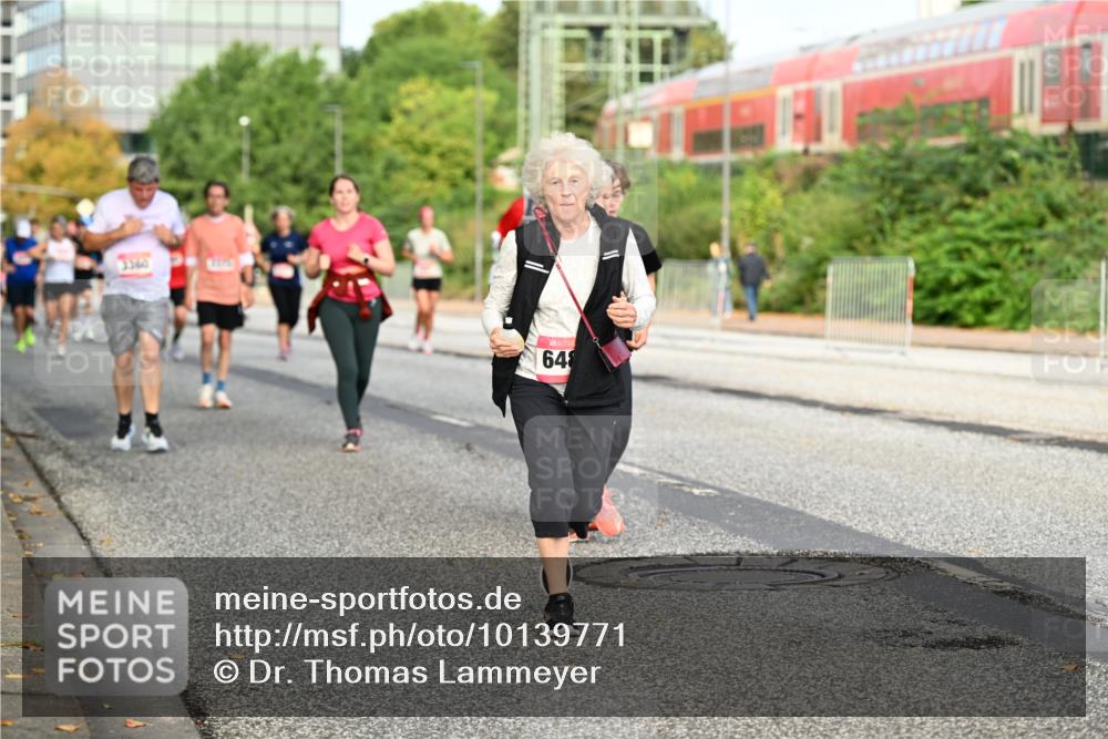 06.09.2026 - CURREX Alsterlauf Dr. Thomas Lammeyer http://msf.ph/oto/10139771 06.09.2026 10:07:00 Laufen 3360, 648 meine-sportfotos.de