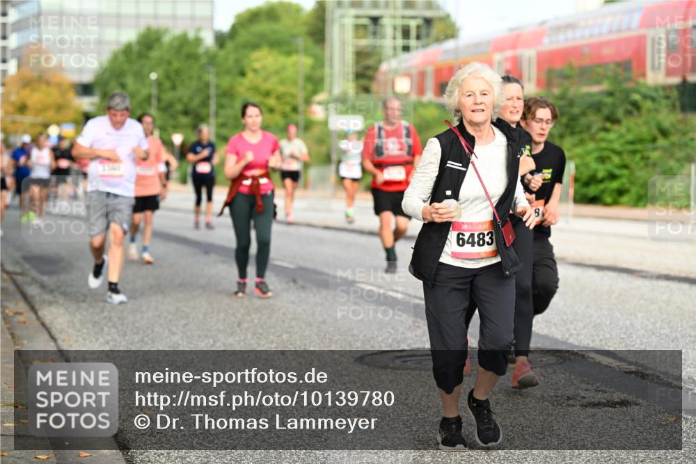 06.09.2026 - CURREX Alsterlauf Dr. Thomas Lammeyer http://msf.ph/oto/10139780 06.09.2026 10:07:00 Laufen 6483 meine-sportfotos.de