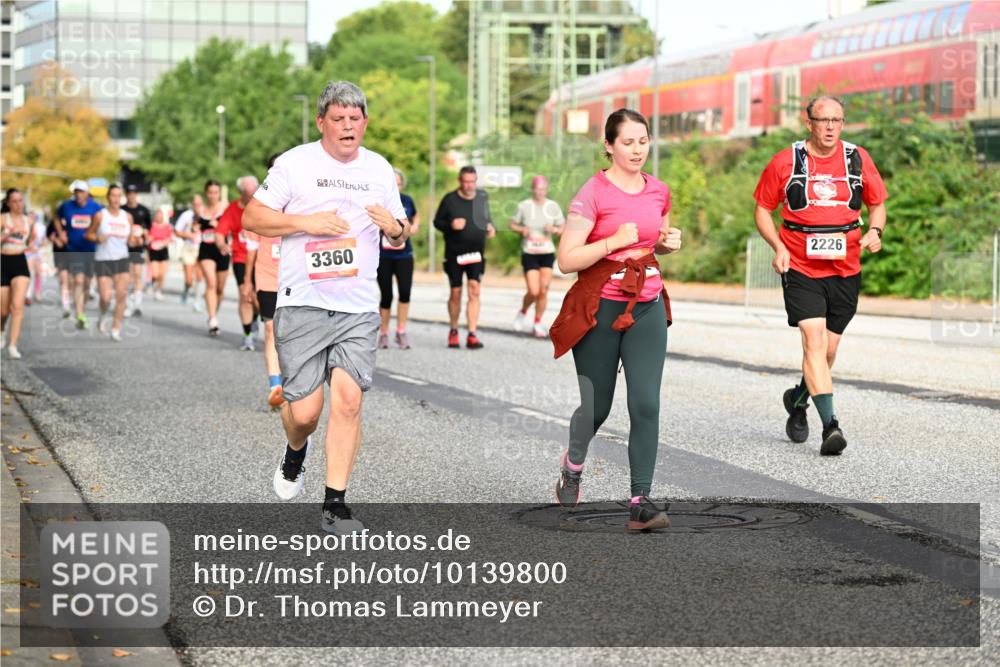 06.09.2026 - CURREX Alsterlauf Dr. Thomas Lammeyer http://msf.ph/oto/10139800 06.09.2026 10:07:02 Laufen 3360, 2226 meine-sportfotos.de