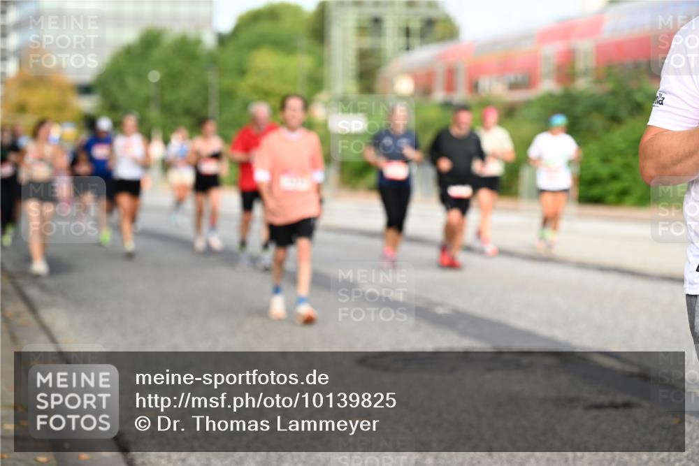 06.09.2026 - CURREX Alsterlauf Dr. Thomas Lammeyer http://msf.ph/oto/10139825 06.09.2026 10:07:05 Laufen  meine-sportfotos.de