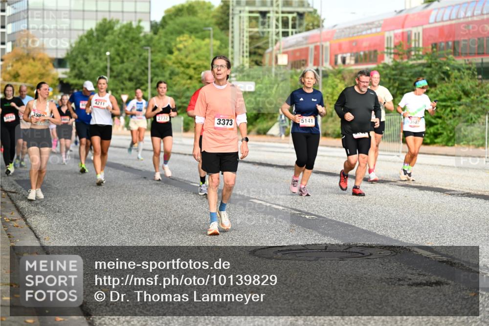 06.09.2026 - CURREX Alsterlauf Dr. Thomas Lammeyer http://msf.ph/oto/10139829 06.09.2026 10:07:06 Laufen 36, 40, 3980, 4211, 3687, 5141, 2732, 3373 meine-sportfotos.de