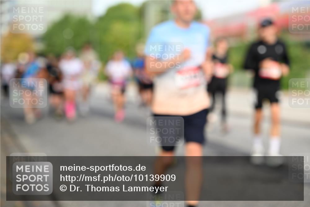 06.09.2026 - CURREX Alsterlauf Dr. Thomas Lammeyer http://msf.ph/oto/10139909 06.09.2026 10:07:14 Laufen  meine-sportfotos.de