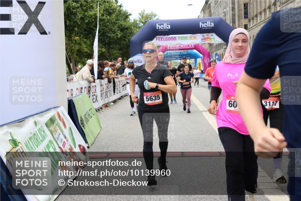 06.09.2026 - CURREX Alsterlauf Strokosch-Dieckow http://msf.ph/oto/10139960 06.09.2026 10:17:30 Ziel 2462, 2546, 2547, 2597, 2598, 2911, 2985, 3117, 3444, 3709, 5118, 5560, 5635, 5820, 5849, 6068, 6081, 6342, 6363, 8109 meine-sportfotos.de