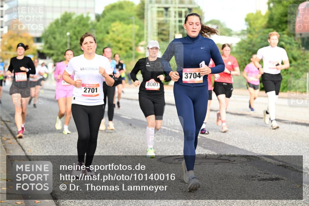 06.09.2026 - CURREX Alsterlauf Dr. Thomas Lammeyer http://msf.ph/oto/10140016 06.09.2026 10:07:25 Laufen 5327, 2701, 8007, 3704 meine-sportfotos.de