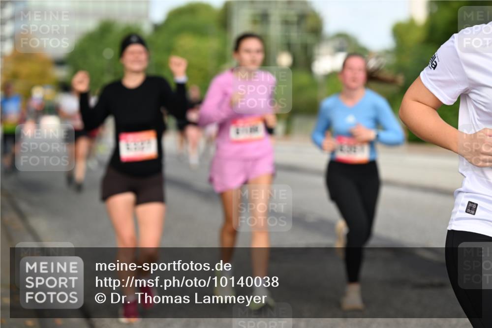06.09.2026 - CURREX Alsterlauf Dr. Thomas Lammeyer http://msf.ph/oto/10140038 06.09.2026 10:07:28 Laufen  meine-sportfotos.de