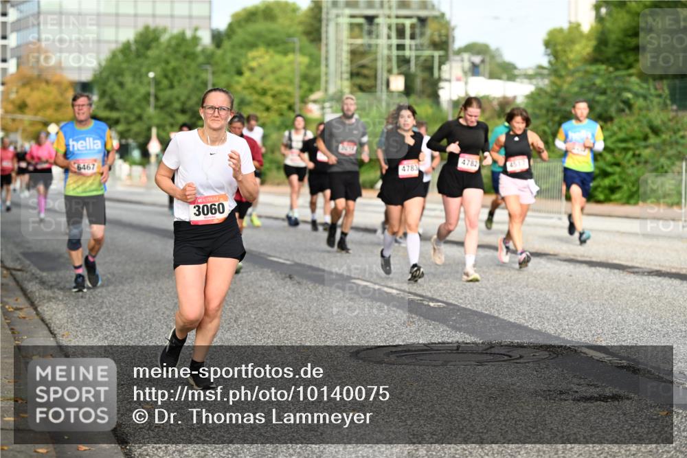 06.09.2026 - CURREX Alsterlauf Dr. Thomas Lammeyer http://msf.ph/oto/10140075 06.09.2026 10:07:32 Laufen 6467, 3060, 4783, 4782, 4517 meine-sportfotos.de