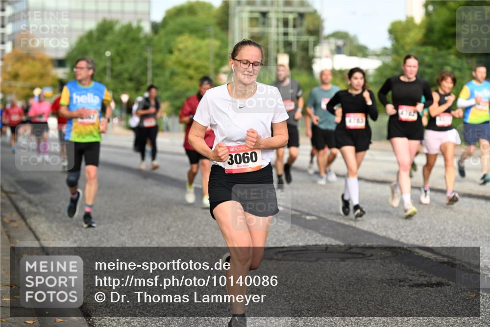06.09.2026 - CURREX Alsterlauf Dr. Thomas Lammeyer http://msf.ph/oto/10140086 06.09.2026 10:07:33 Laufen 3060 meine-sportfotos.de