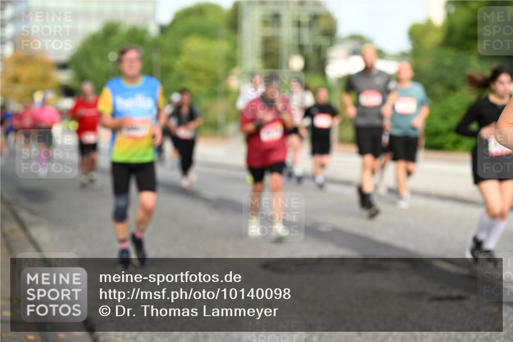 06.09.2026 - CURREX Alsterlauf Dr. Thomas Lammeyer http://msf.ph/oto/10140098 06.09.2026 10:07:34 Laufen  meine-sportfotos.de